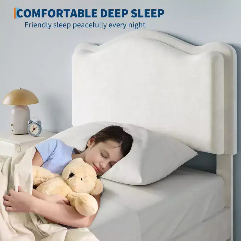 Struttura letto singolo imbottita per bambini con cassetti portaoggetti e testiera smerlata, robuste doghe in legno per supporto, mobili per la camera dei bambini