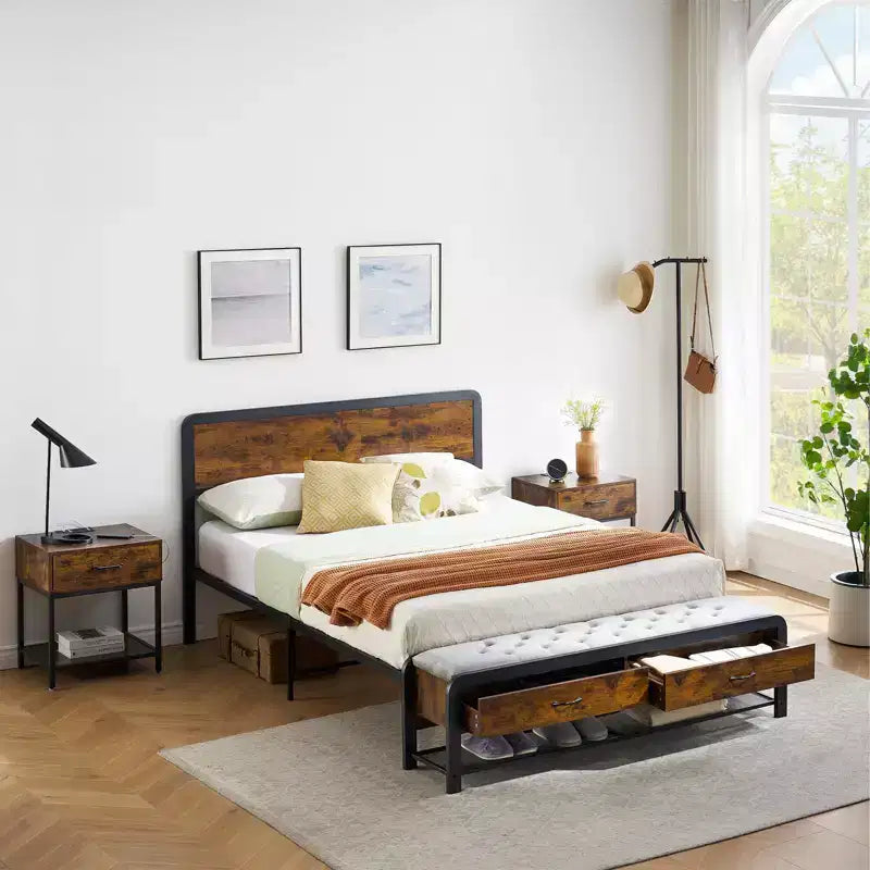 Telaio letto a piattaforma in metallo rustico con testiera in legno, panca e 2 cassetti portaoggetti - Non è necessaria la rete a molle