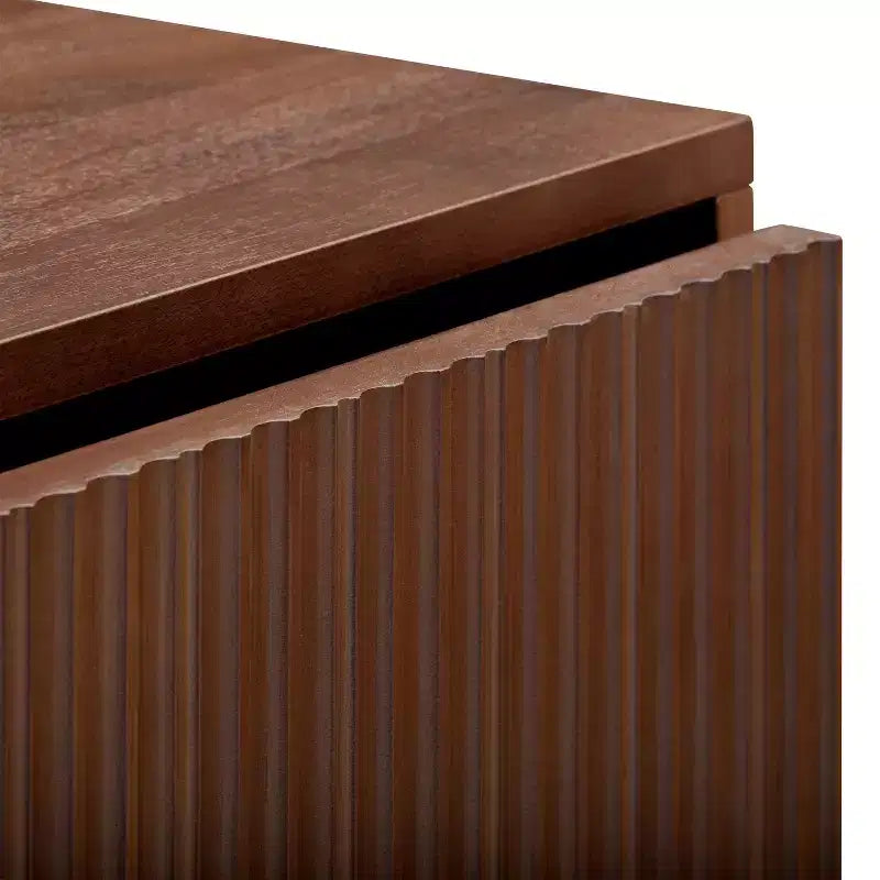 Cassettiera Moderna Bohemien a 4 Cassetti con Legno Massello e Frontali Scanalati