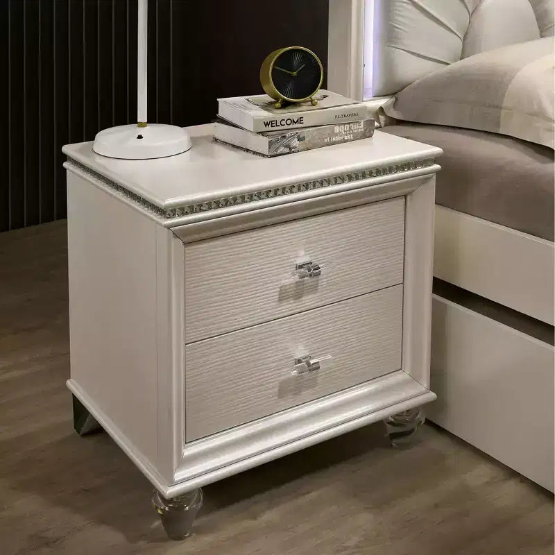 Fosset Comodino 2 Cassetti con Gambe in Acrilico Bianco Perla - HOMES: Inside + Out